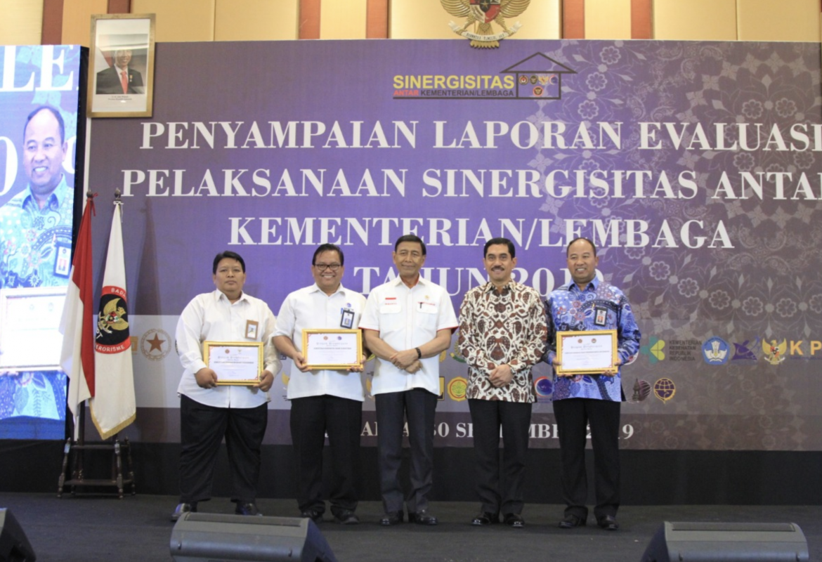 Kemenko PMK Mendapatkan Penghargaan dari BNPT