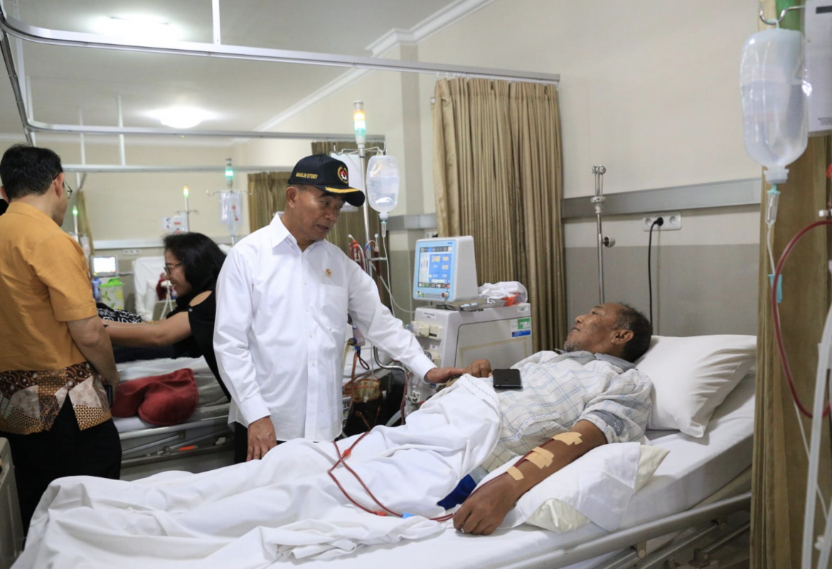 Kunjungi Rumah Sakit, Menko Muhadjir Pastikan Pelayanan Kesehatan Berjalan Baik